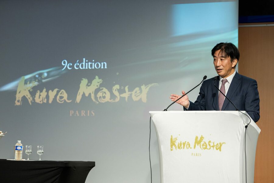 M. KANO, Ambassadeur du Japon auprès de l’UNESCO